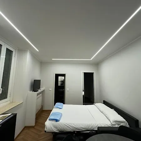 Studio Deluxe Brera